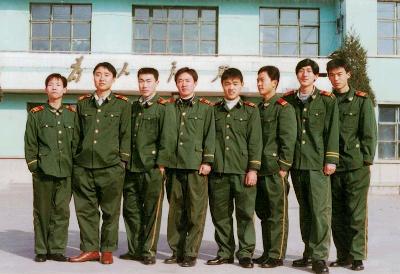 《绿色的军衣》联机全球发布刘丹作品欣赏（图3）