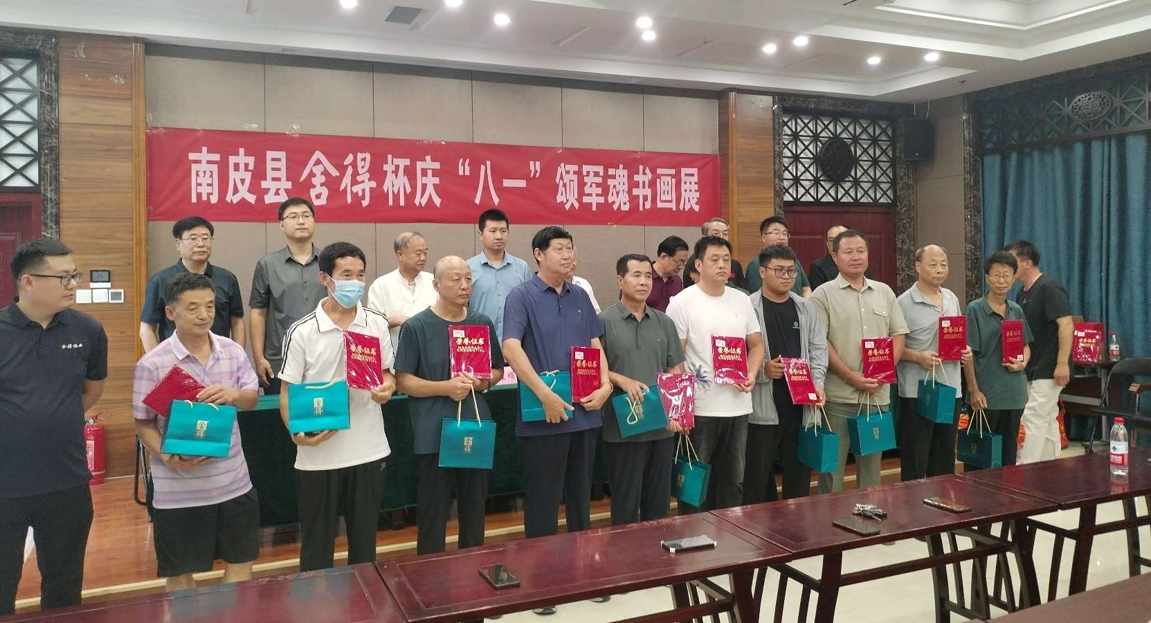 笔墨颂军魂书画扬国威一一舍得杯庆“八一”颂军魂书画展侧记（图4）