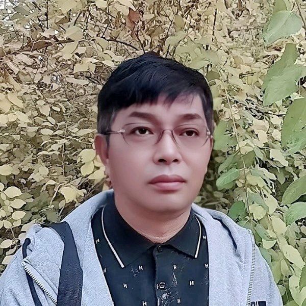 《四美行吟词》作者/胡焕新配乐/紫金茉莉朗诵/华人诗社朗诵团(4人)合诵审核/庆福主编/胡琴(图9)
