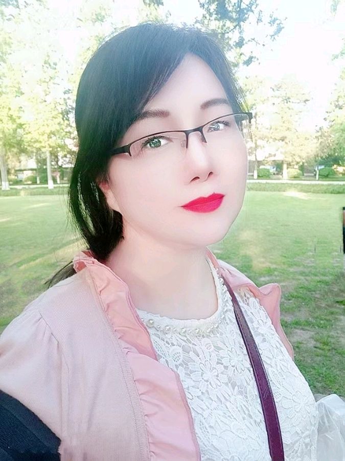 《四美行吟词》作者/胡焕新配乐/紫金茉莉朗诵/华人诗社朗诵团(4人)合诵审核/庆福主编/胡琴(图10)
