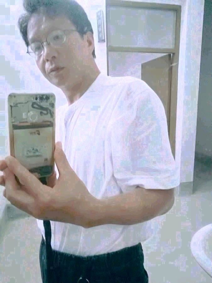 【蓝月亮诗刊】签约诗人：月下老人／长相依（外四首）（图5）
