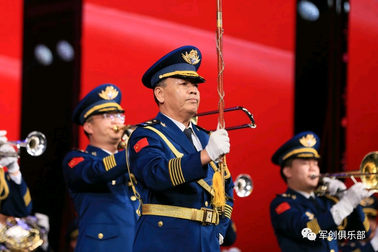 “红歌颂八一，热血铸军魂”庆祝建军周年96周年暨中国老兵文工团成立一周年晚会在河北省石家庄落下帷幕（图10）