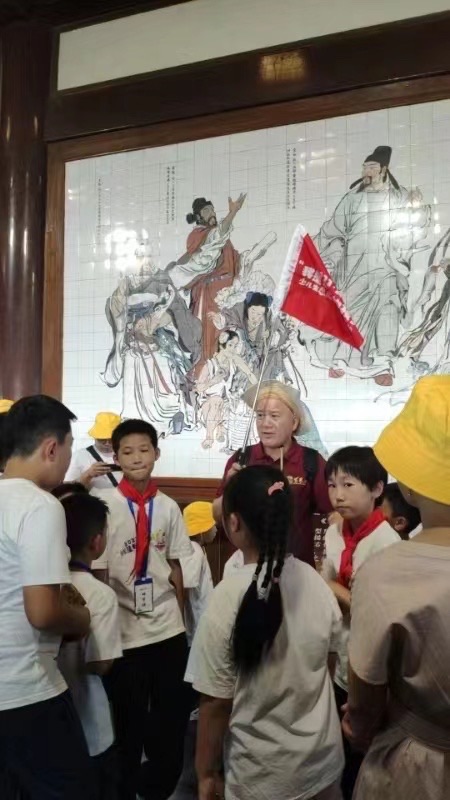 黄鹤乘风送,作者周智敏