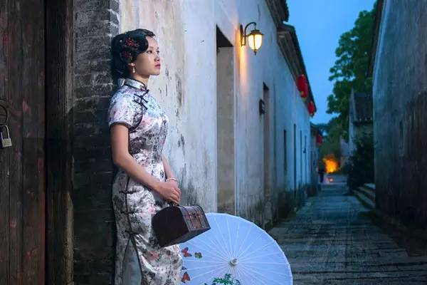 请欣赏四位金牌主播倾情演绎吕亚军老师的作品《七律诗十首》编辑//海纳百川【第6194期】（图8）