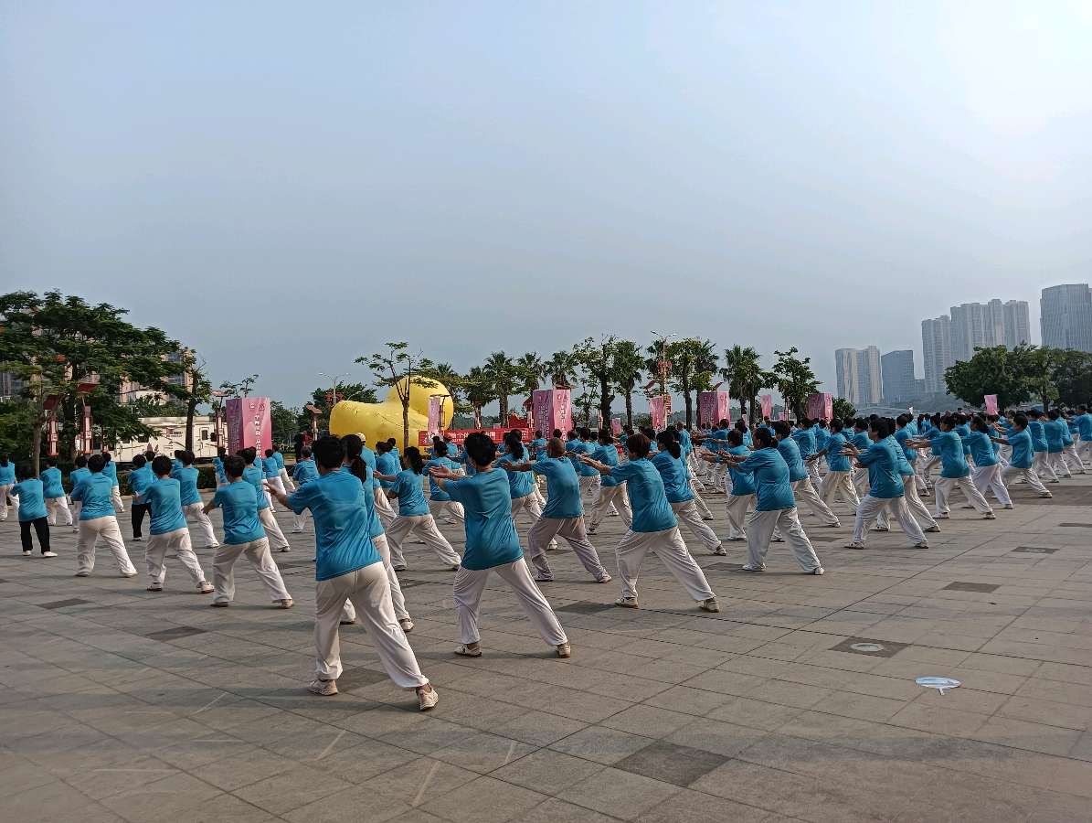 七律-全民建身日赞～诗║雅轩琴韵（图19）