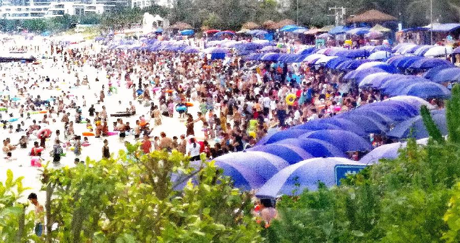 【三伏银滩人海】文／磊怀（图8）