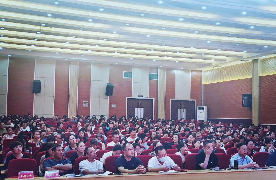 闻喜师训,如潮好评——“闻喜县从个体出发新教育培训会”获师生好评(图5)