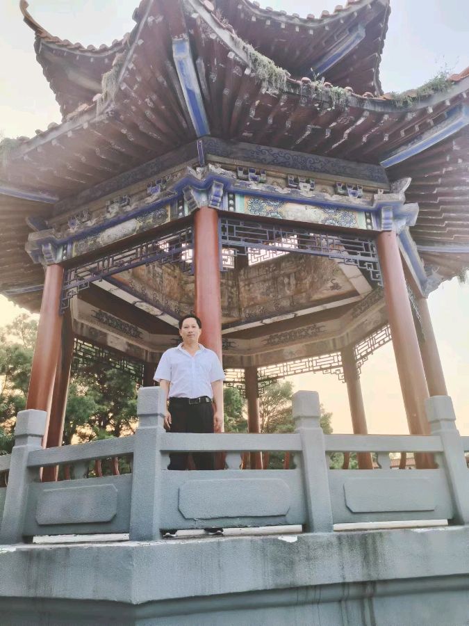 魏泽奇的《游板桥水库》