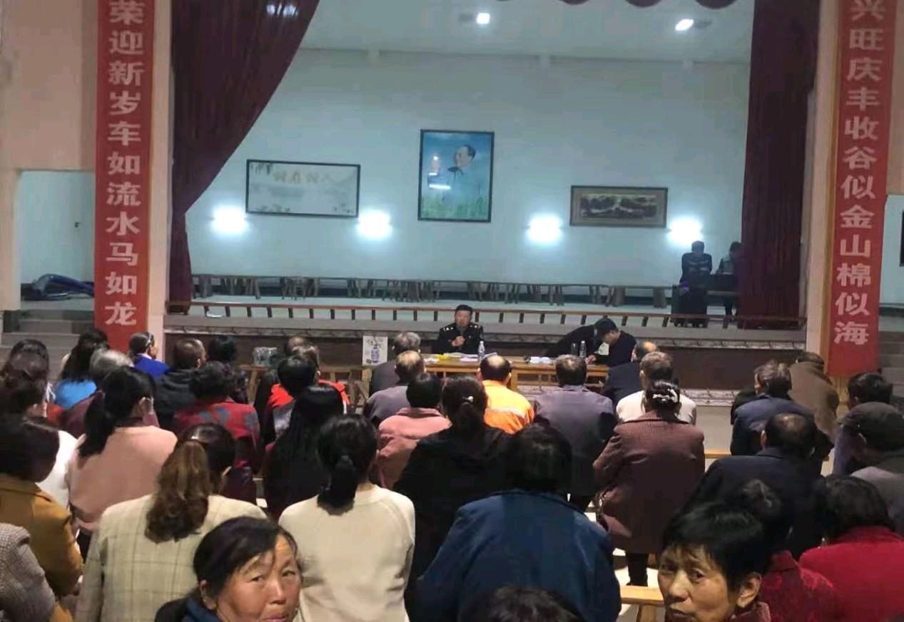 湖北武穴市田家镇执法分局“垸子夜话”政策宣讲暖民心（图3）