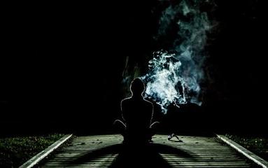 《无夜游民》作者:吴丽跃‖主播:吴涵伟【中国现代诗歌文化传媒】徜徉诗的海洋，聆听天籁之声♬（图5）
