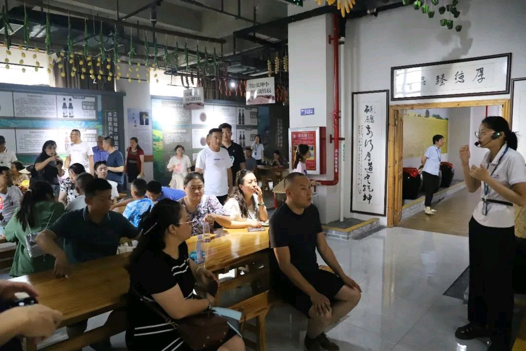 跨越山海·携手未来: 聊城—海北州“藏汉一家亲”结对联谊活动走进山东正信味业食品有限公司(图10)