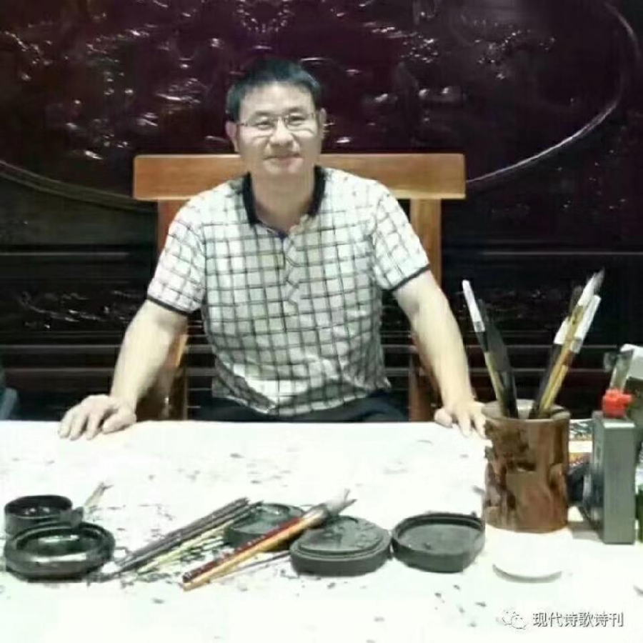 《黑岩说诗》 文/黑岩