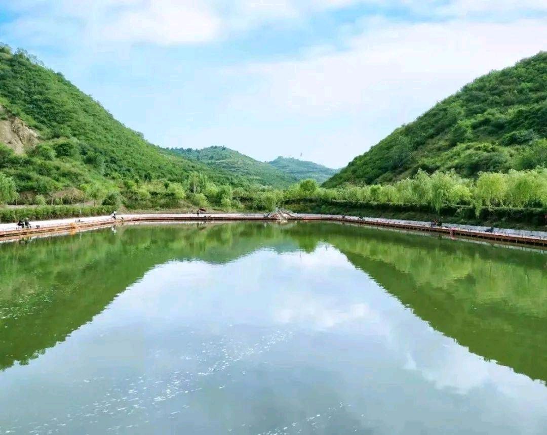 请欣赏六位主播合诵米国珍老师的作品《海寨沟》主播 //海纳百川等 编辑//岁月静好 【第6402期】（图5）