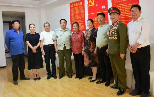 刘航军等人莅临西安“老兵之家”视察工作（图5）
