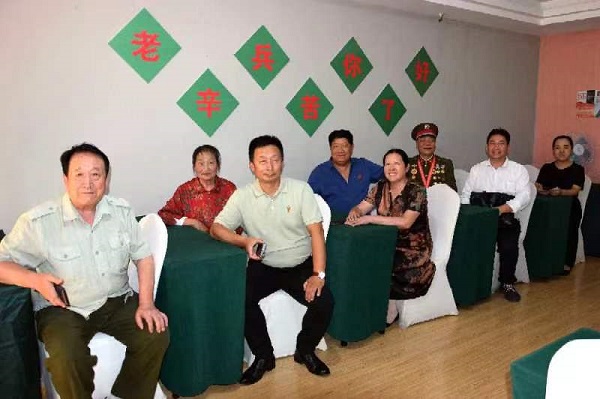 刘航军等人莅临西安“老兵之家”视察工作（图4）