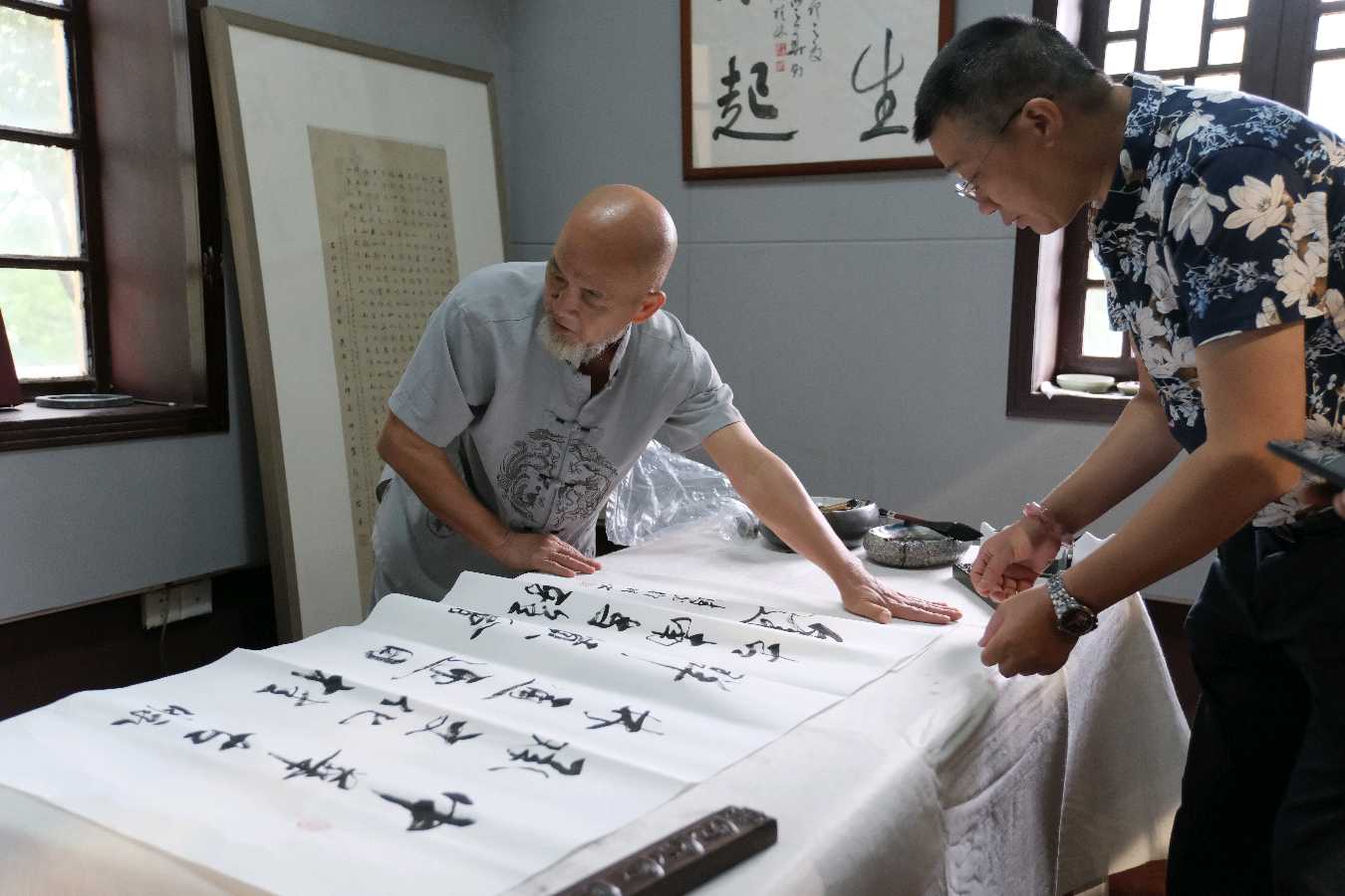 文促会搭台-各方携手参与∥公益性带动商业经济发展∥大桂林旅游名城景点-古南门上榕树楼放歌∥中国桂林都市漓江诗书画社微刊总（第92集）（图30）