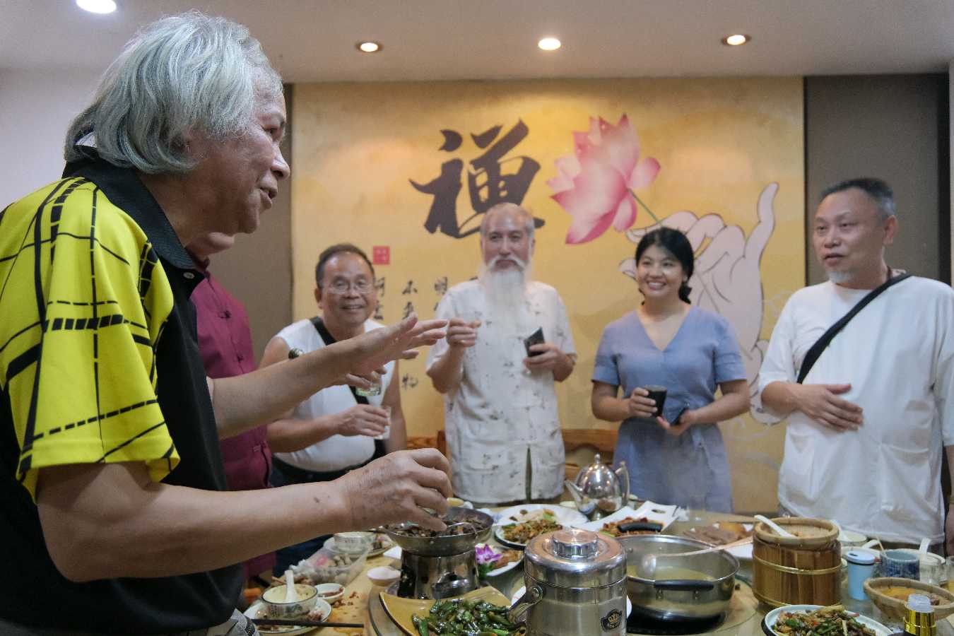 文促会搭台-各方携手参与∥公益性带动商业经济发展∥大桂林旅游名城景点-古南门上榕树楼放歌∥中国桂林都市漓江诗书画社微刊总（第92集）（图42）