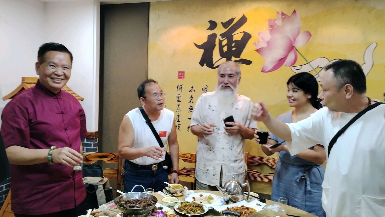 文促会搭台-各方携手参与∥公益性带动商业经济发展∥大桂林旅游名城景点-古南门上榕树楼放歌∥中国桂林都市漓江诗书画社微刊总（第92集）（图43）