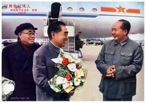 《九月九我们敬酒给领袖》文：神马 江花【长安街总社】世界诗人名人展（10510）（图17）