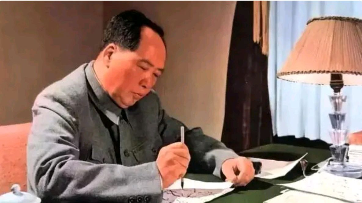 【名家佳作】李吉伟诗《伟功铸丰碑，光辉照千秋》 傲雪红梅 如兰等10人倾情演绎【花雨馨声】第452期（图6）