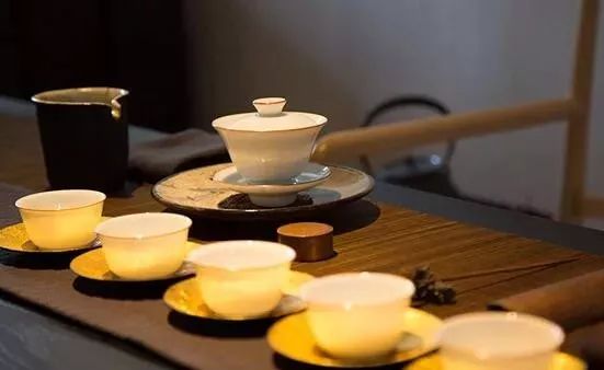人生如茶，“空杯”才是最高境界（图2）