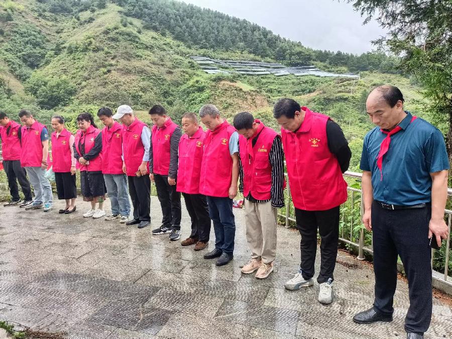 商洛慈善协会家在商洛微公益团队携手多个公益团队,共筑金秋助学梦(图10)