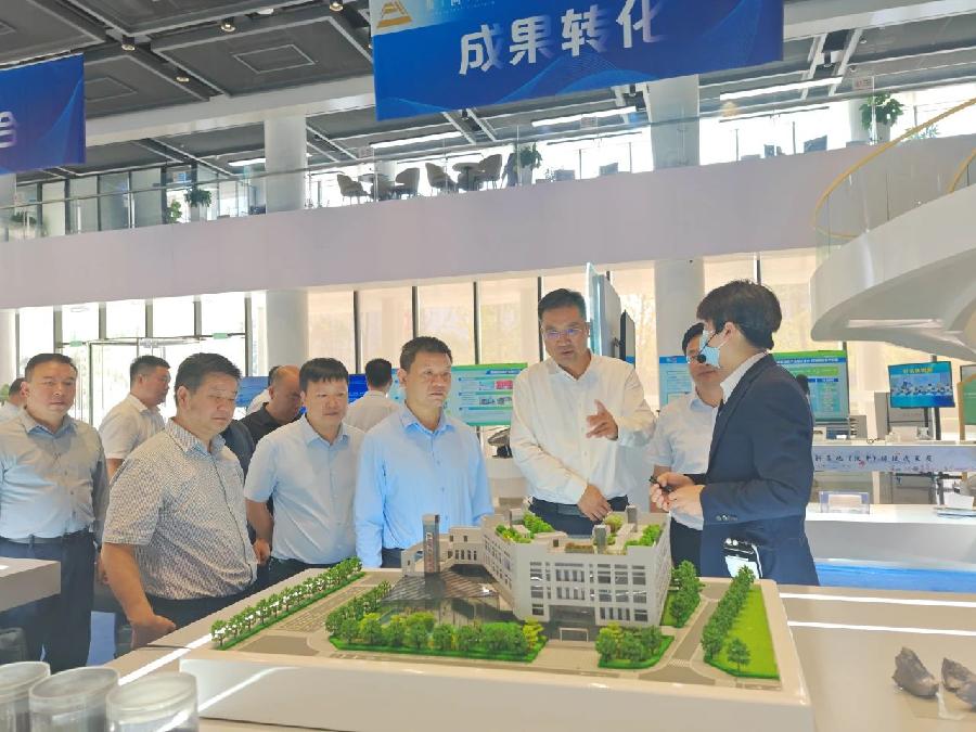 商州区区长支朝奇带队赴西咸新区秦创原总窗口考察学习（图3）