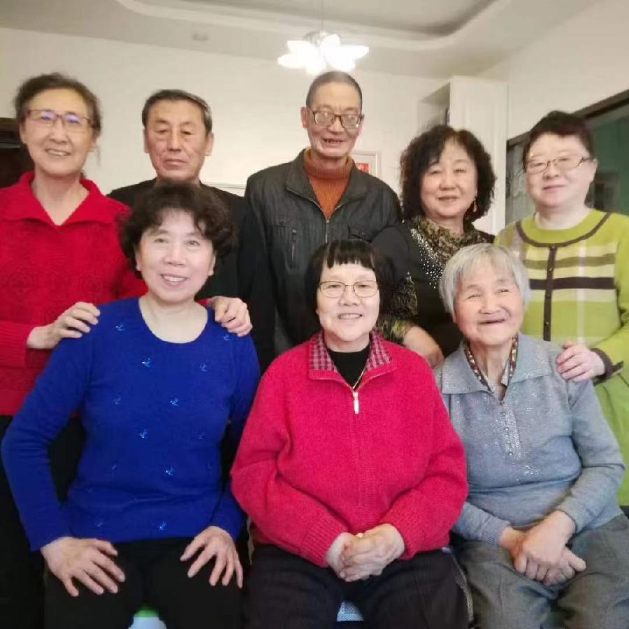 我们是坚强的老三届 （歌曲）作词／潘毅，作曲／林枢，演唱／晁凤娟（图20）