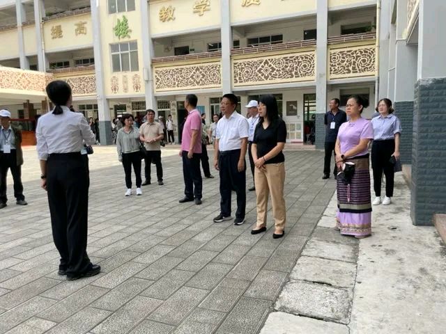 云南省民委调研组一行到我校参观调研(图8)
