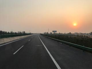 《迎着朝阳出发》作者:银建基【中国现代诗歌文化传媒】散文★展示（图8）
