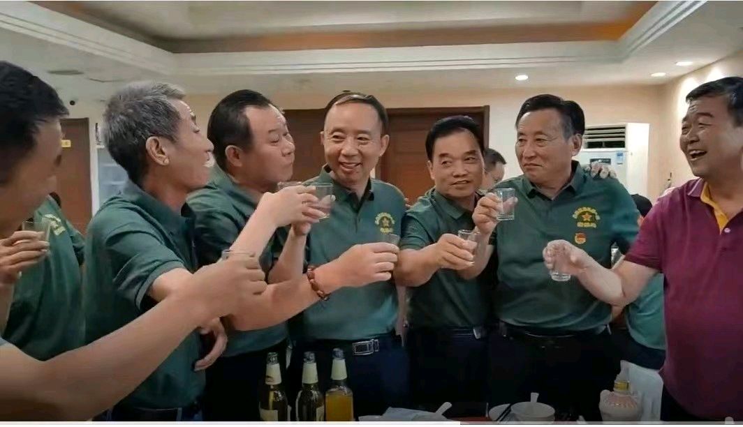 【中国长江文学社】《七律三首》作者 吕亚军//主播.编辑 岁月静好 第6518期（图7）