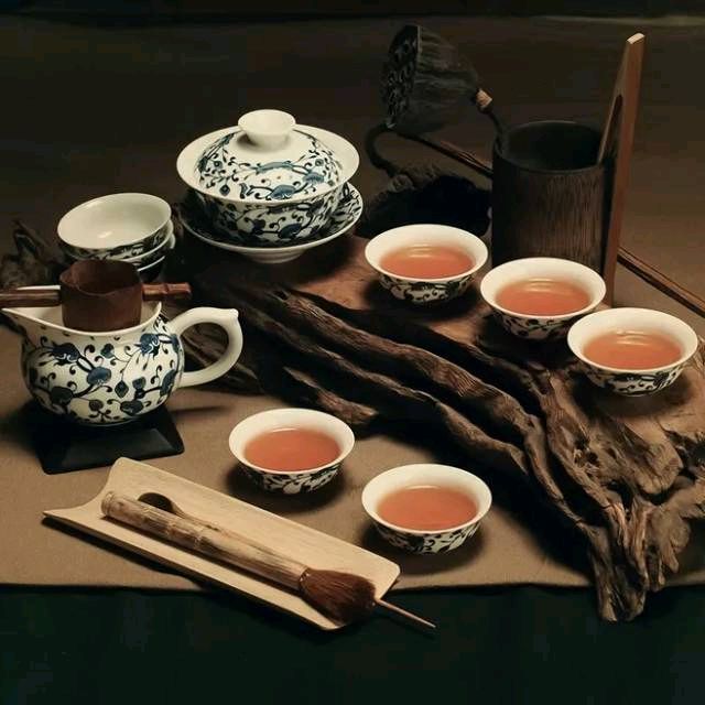 请欣赏守望幸福老师演绎福香先生佳作/制作宋梅【中国长江文学社】有声文学平台【第6523期】（图4）