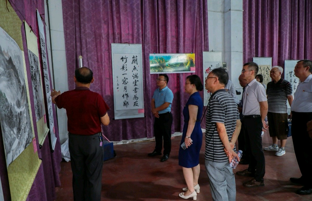 广西271地质队迎中秋.国庆书画摄影唯美佳作欣赏∥中国桂林都市漓江诗书画社(第103期)(图30)