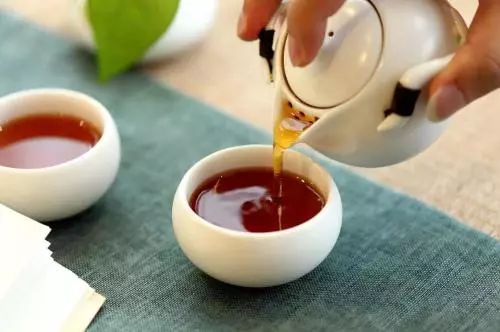 学会喝普洱茶,胜过你吃药!(图6)