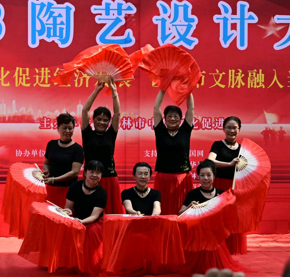 桂林市文促会隆重举办陶艺设计大赛喜迎中秋.国庆佳节∥中国桂林都市漓江诗书画社微刊总(第105期)(图17)