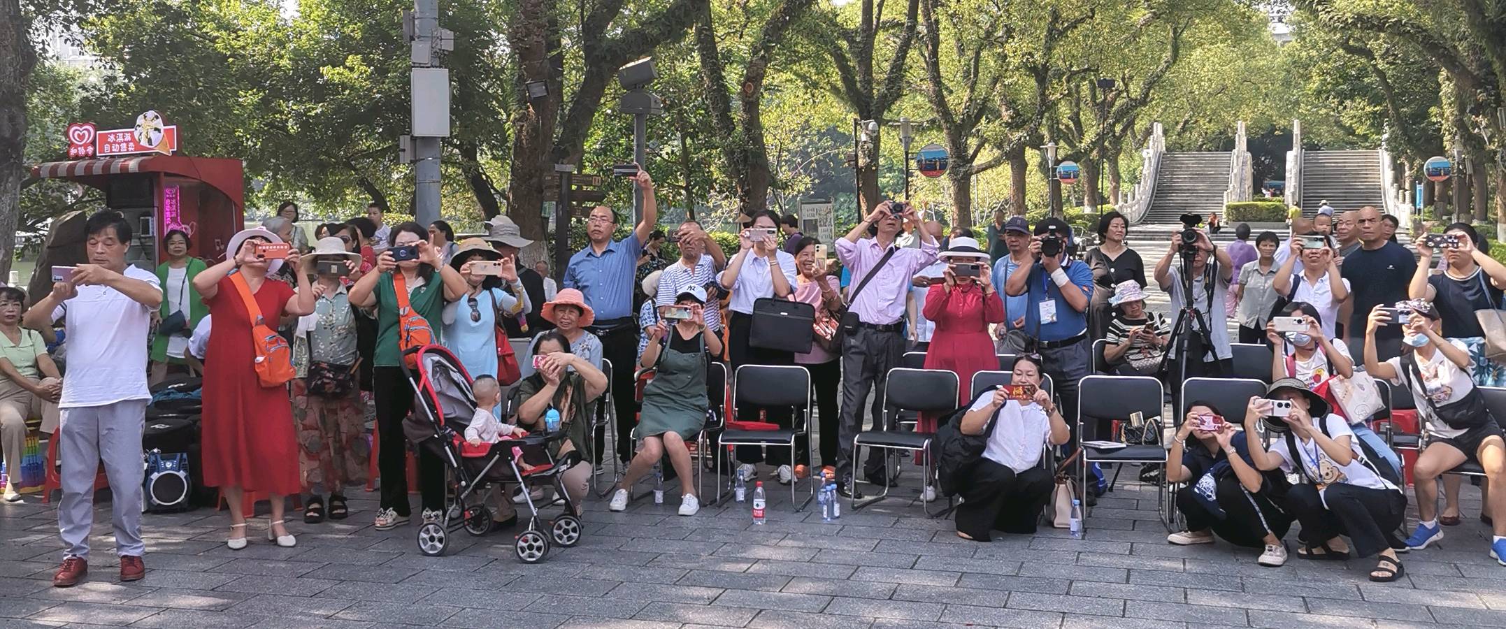 桂林市文促会隆重举办陶艺设计大赛喜迎中秋.国庆佳节∥中国桂林都市漓江诗书画社微刊总(第105期)(图30)