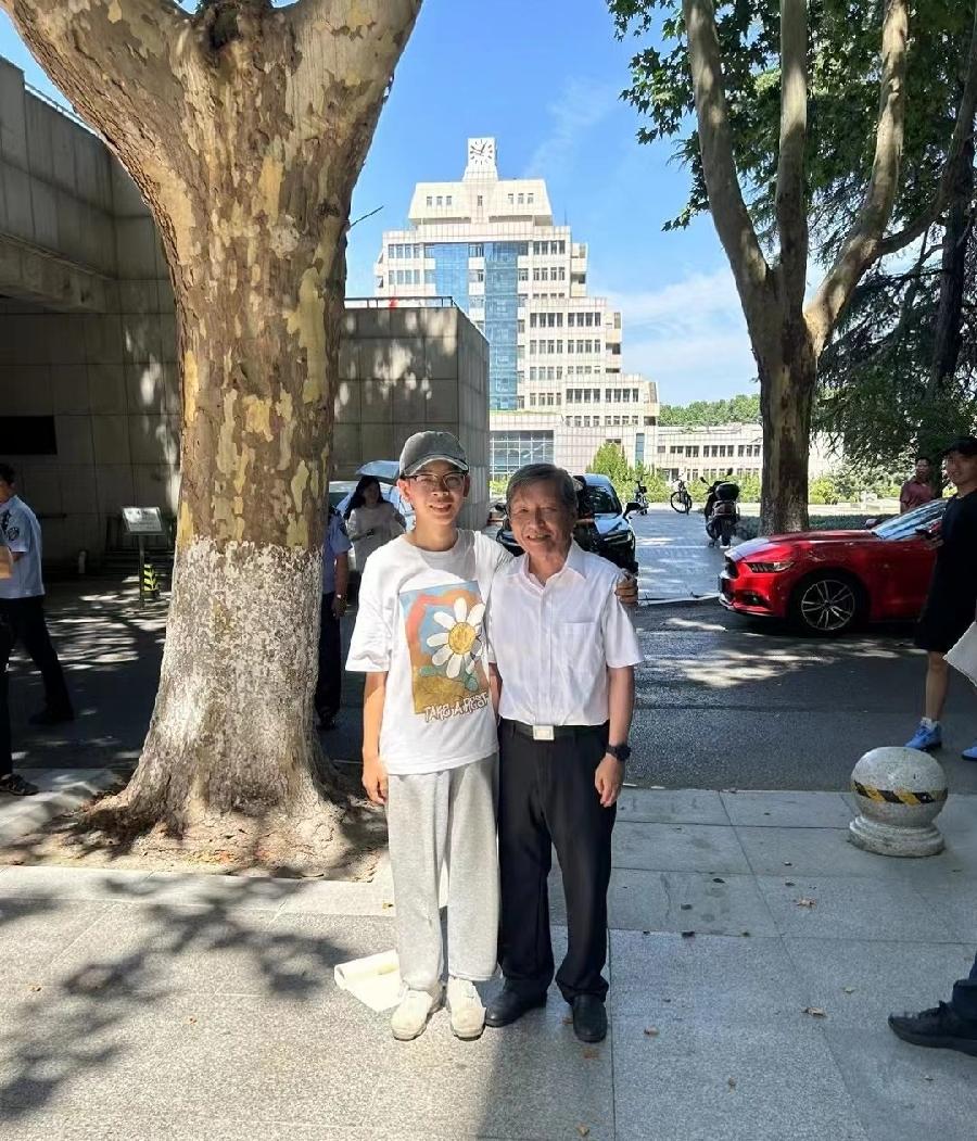 【中华学子】王世华//西安交大校长为新学子题“世界之光”（图4）