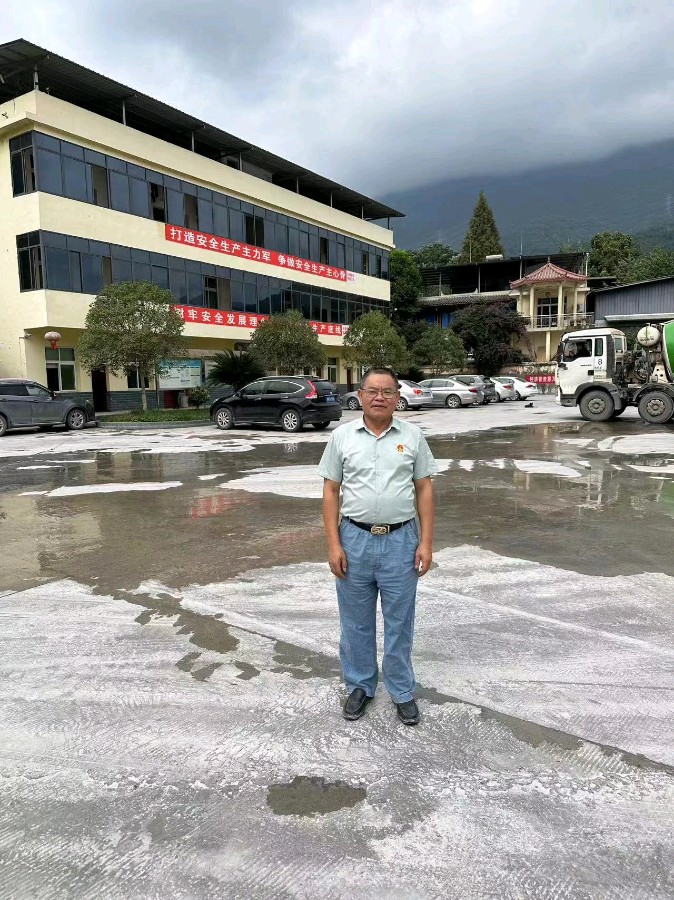 沉痛哀悼前总理李克强 陈建平（图2）