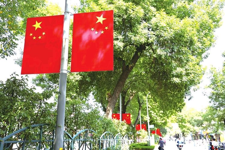 于浩朗诵【国旗的仰望】作者/远方（图9）