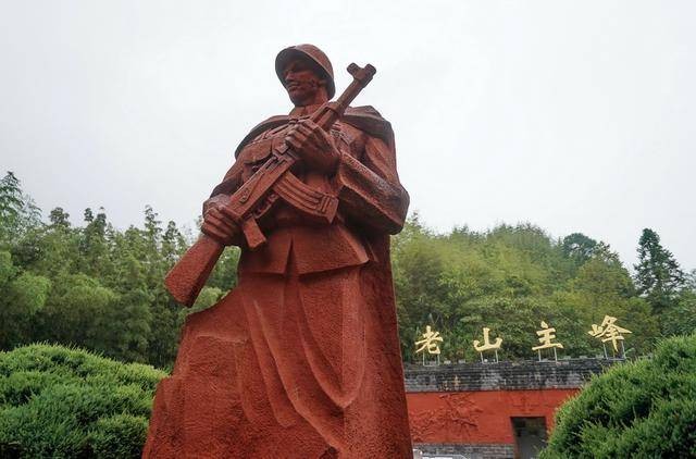 【军人本色 致敬英雄】李太忠将军//烈士陵园之歌（图9）