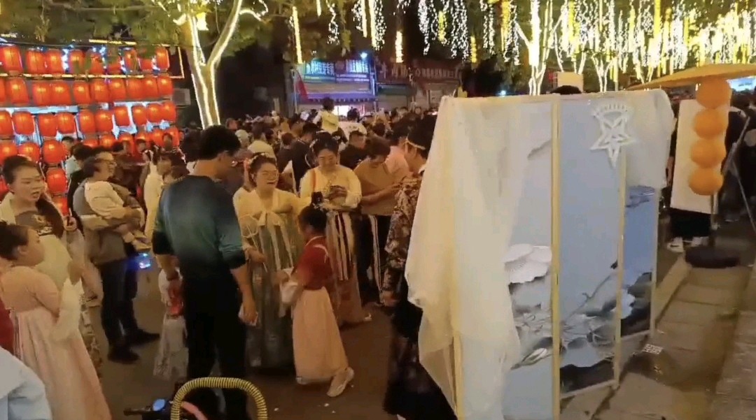 诸葛里中秋游园会 原作/梁立锋（图7）