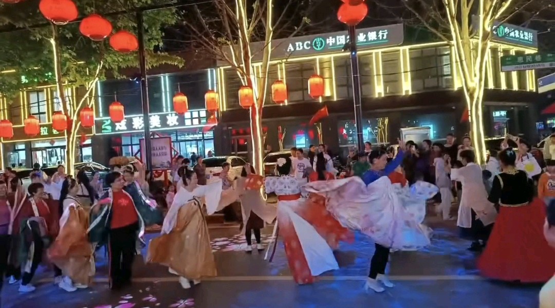 诸葛里中秋游园会 原作/梁立锋（图18）