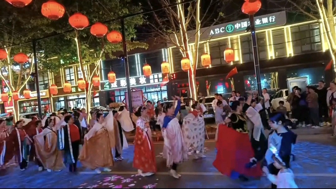 诸葛里中秋游园会 原作/梁立锋（图17）