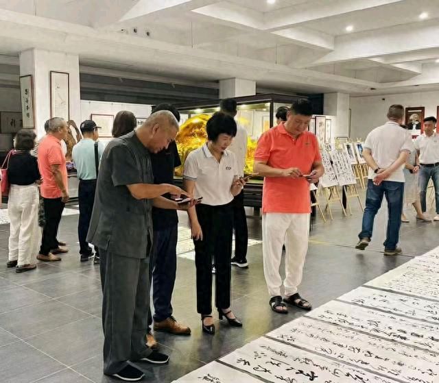 鱼新峰行草书法作品展（图3）
