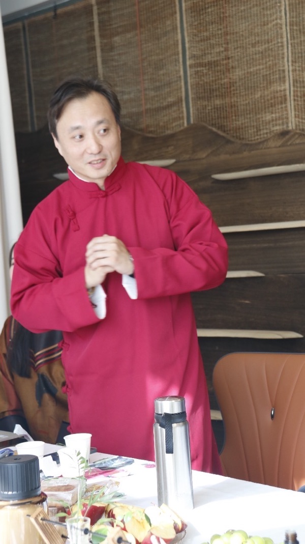 这里有个“世外桃源——记满心大爱的美女张玮老师和她的文友们，作者，尽诗情（图10）