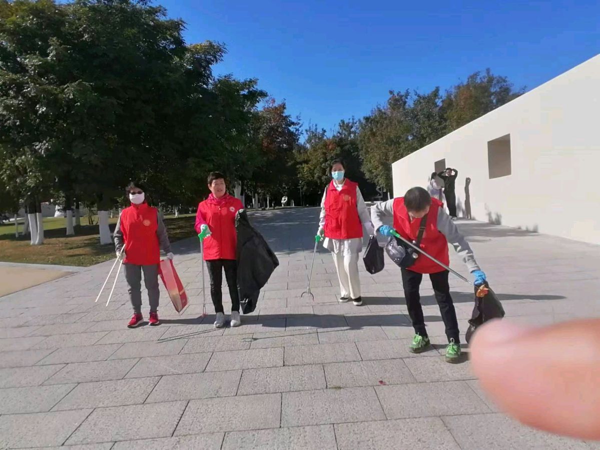 从小奉献爱心 方能成就人生（图6）