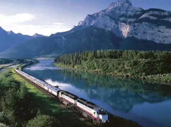【新诗大观】旅行||文/郭小刚