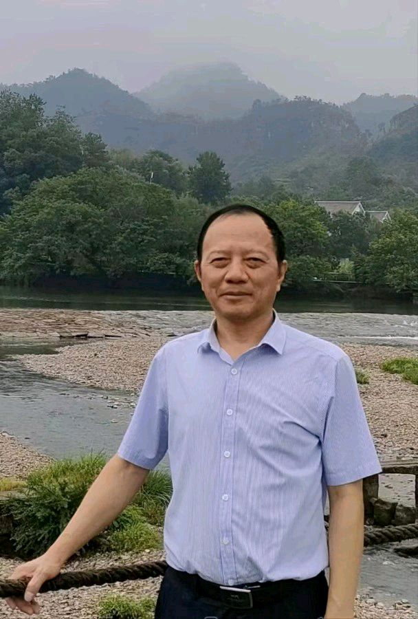 《黄河壮歌》作者/和为剑主播/华人诗社朗诵团（图7）