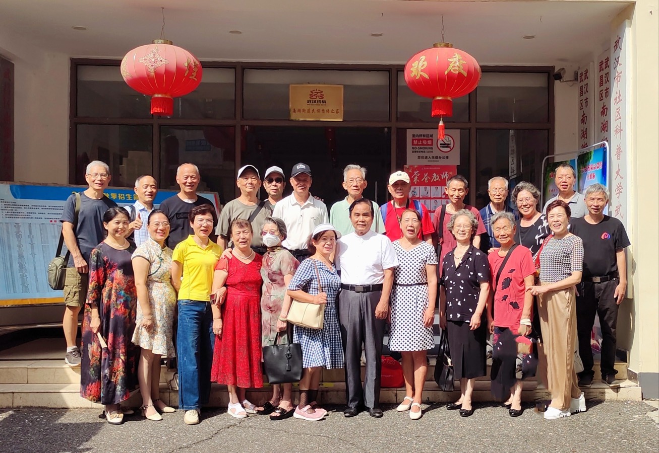 武昌区南湖老年大学文学鉴赏班师生诗作-白露专辑-第四辑 京津沪头条