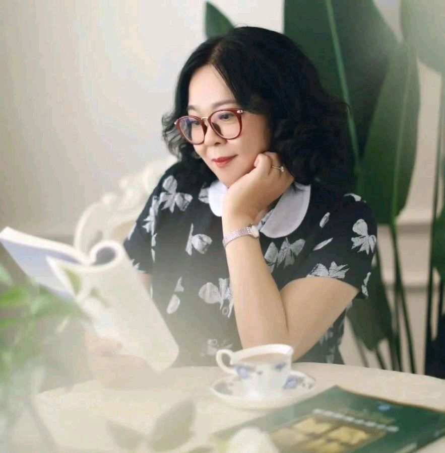 李萍(黑龙江)参赛2023年度【花好月圆颂中华】征文大赛作品‖华为!璀璨的中国红‖中华头条(图17)
